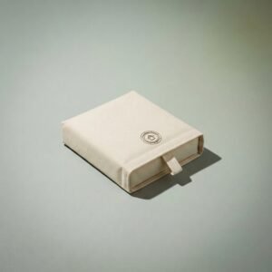Fire blanket and wall canister — 1.2 &times; 1.2 m fibreglass, quick-release
