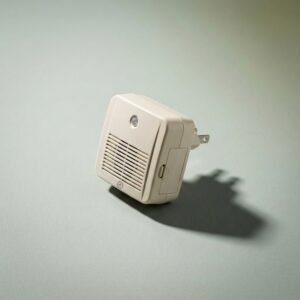 Natural gas and propane detector — Methane + propane, plug-in with backup